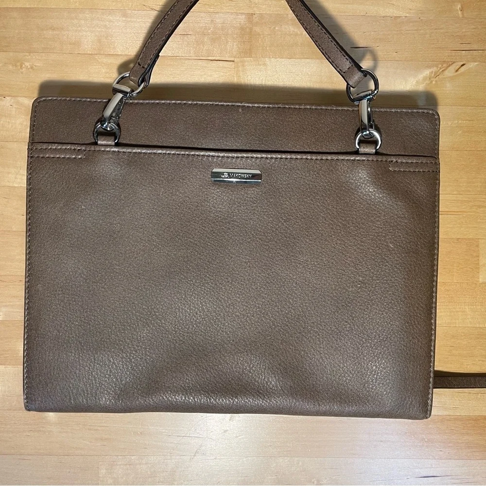B. Makowsky makowsky leather